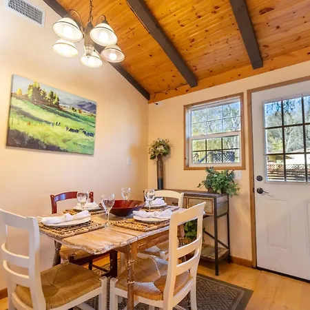 The Hideout At Hills Haven Villa
